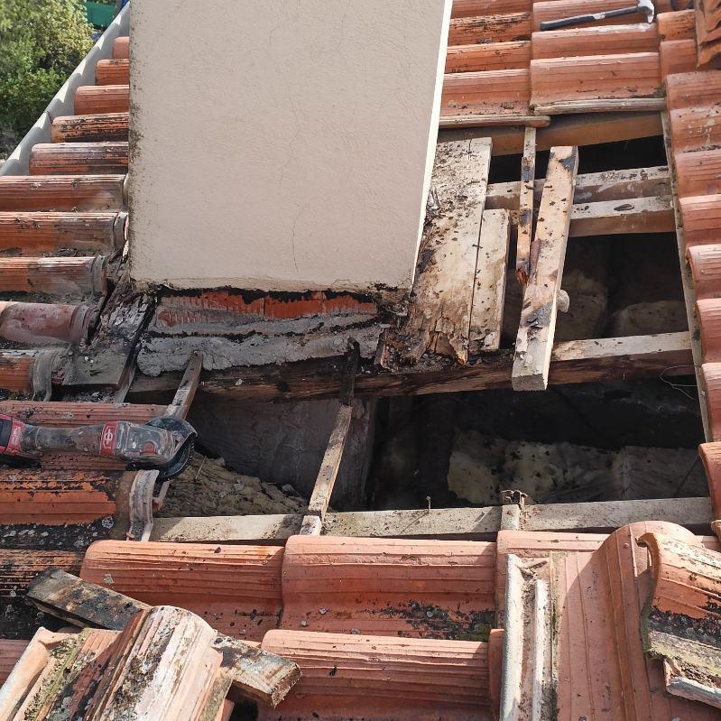 Charpentier à Éguilles